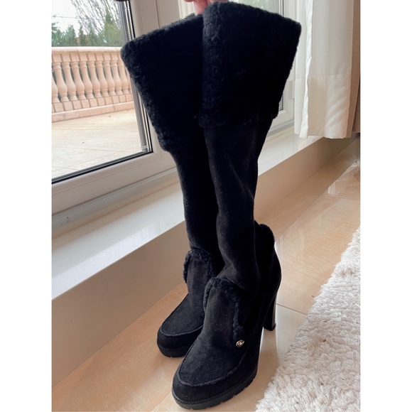 ♠️ ALL NEW Dior Suede High Heel Boots ♠️ - Picture 2 of 7